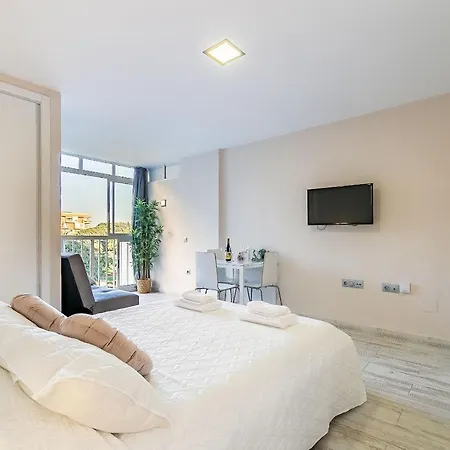 Sun Coast -- Superb With 4 Pools, Gardens & Breakfast
