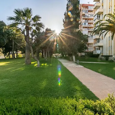 Appartement Sun Coast -- Superb With 4 Pools, Gardens & Breakfast *