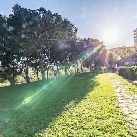 Sun Coast -- Superb With 4 Pools, Gardens & Breakfast Benalmádena