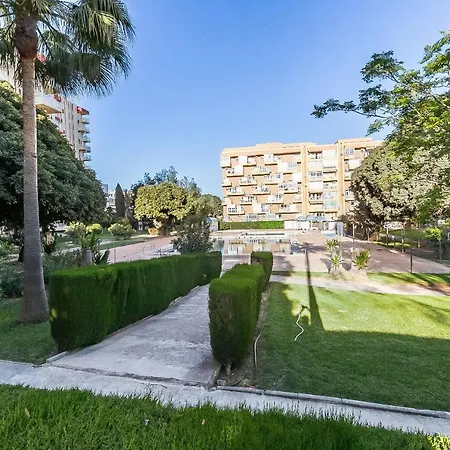Sun Coast -- Superb With 4 Pools, Gardens & Breakfast Appartement *