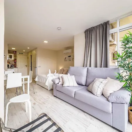 Sun Coast -- Superb With 4 Pools, Gardens & Breakfast * Benalmádena