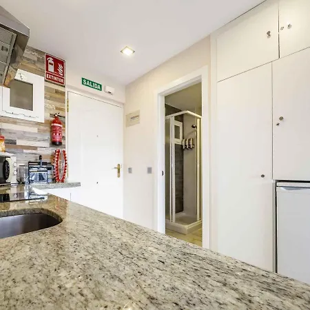Sun Coast -- Superb With 4 Pools, Gardens & Breakfast Apartment