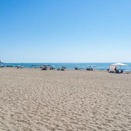 Sun Coast -- Superb With 4 Pools, Gardens & Breakfast Appartement Benalmádena